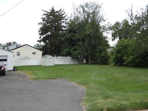 109 Tompkins Ave, South Plainfield NJ  07080-3042 exterior