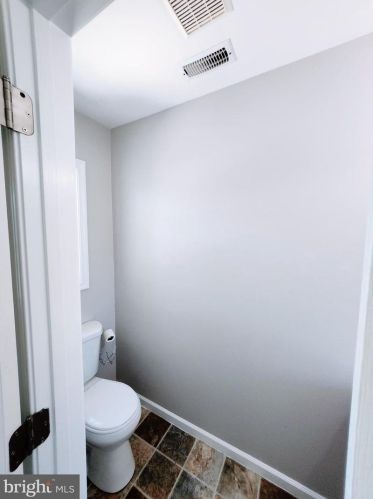 525 Center St, Laurel DE  19956-1331 exterior