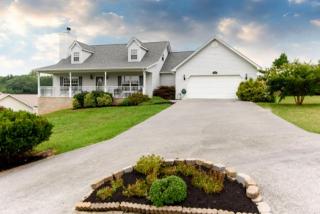 3081 Country Meadows Ln, Maryville, TN 37803-3061