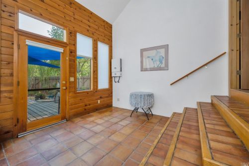 2361 Parallel Dr, Lakeport, CA 95453-9757