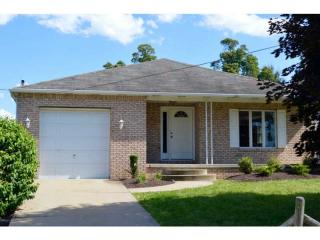 407 Valley View Dr, Crescent, PA 15046-4935