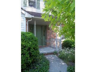 124 Rutledge Dr, Waterville, OH 43566-1143