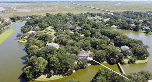 1580 Aztec Ln, Mount Pleasant SC 29464 exterior