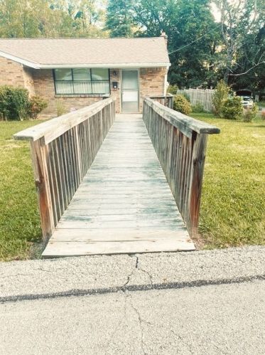 117 Webster Dr, Pittsburgh, PA 15235-3712