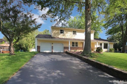 9 Delaware Dr, East Brunswick, NJ 08816-3256