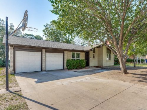 238 Craig St, Burleson, TX 76028-3506