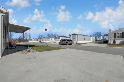 239 Rosie Ave, Pataskala OH  43062 exterior