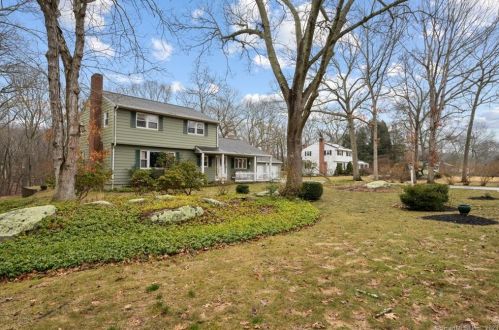 10 Lee Dr, Lyme CT  06371-2111 exterior