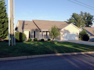 150 Timber Ridge Dr, Madisonville, TN 37354-7418