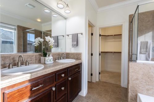 4284 Borderlands Dr, Rancho Cordova CA 95742-7754 exterior