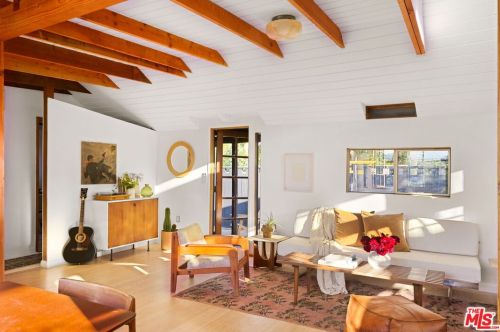 19751 Grand Vw Dr, Topanga CA  90290-3313 exterior