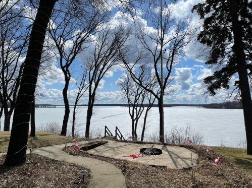 29117 Lake Ave, Paynesville MN  56362-9761 exterior