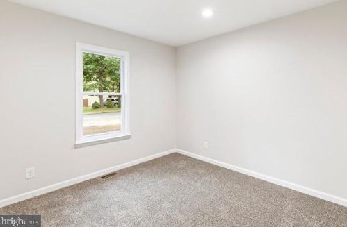 4 Whippoorwill Dr, Erial NJ  08081-9329 exterior