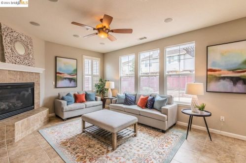 174 Coral Bell Way, Oakley, CA 94561-1877