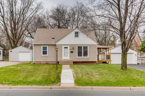 3516 Regent Ave, Minneapolis, MN 55422-2834