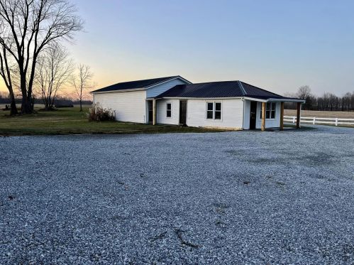 7181 Granville Rd, Mount Vernon OH  43050-9413 exterior