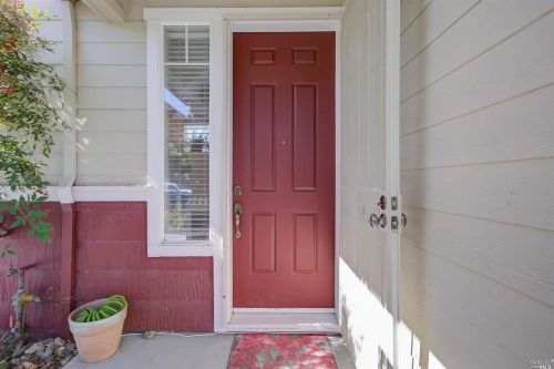 3315 Canyonlands Ave, Santa Rosa, CA 95407-4209