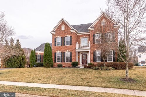 16127 Hinman Pl, Haymarket, VA 20169-4934