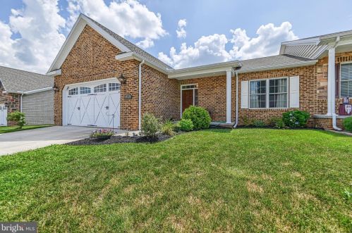 122 Stoners Cir, Littlestown, PA 17340-1165