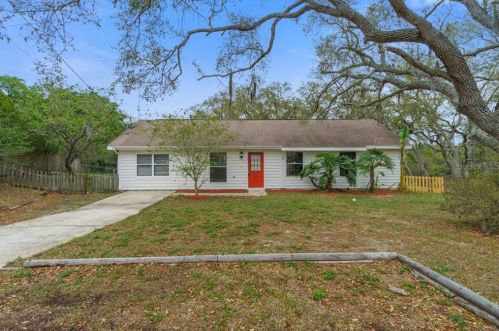 1440 Henry Ave, Brooksville, FL 34608-5124