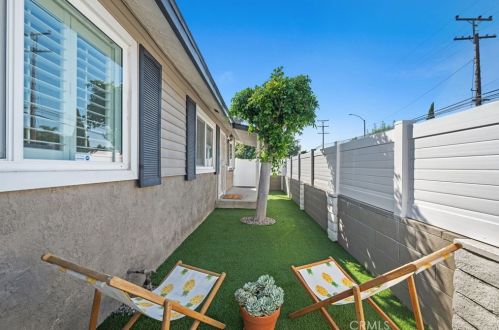 3330 10th St, Long Beach CA  90804-5010 exterior