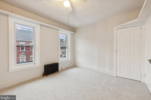 345 Chestnut St, Pottstown PA  19464-5638 exterior