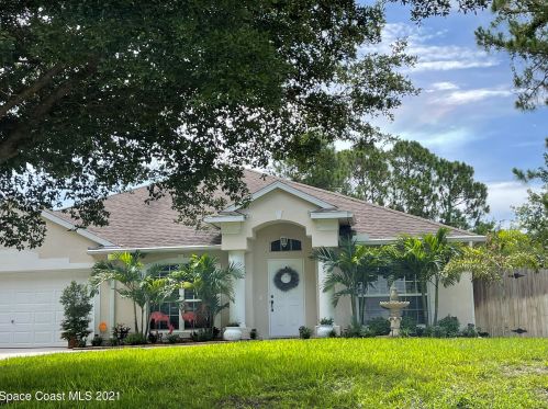 8476 103rd Ct, Vero Beach, FL 32967-6606