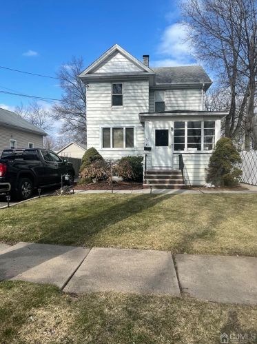 712 Center St, Green Brook NJ  08812-1512 exterior