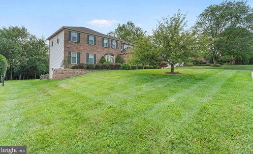 1370 Cernan Ln, Blue Bell, PA 19422-3358