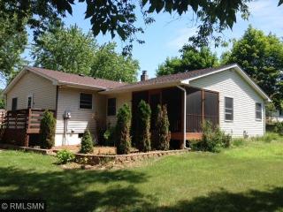 1018 Saint Croix St, Hudson WI  54016-1123 exterior