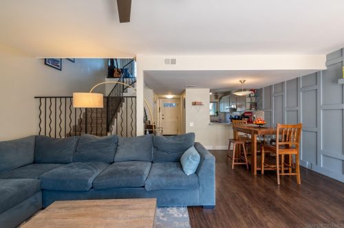 4339 Loma Riviera Ct, San Diego, CA 92110-5504