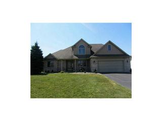 1499 Southridge Dr, Waterville, OH 43566-1621