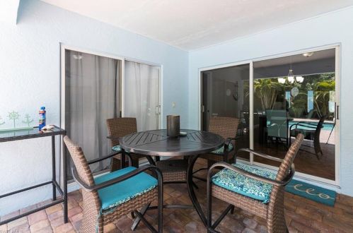 1980 Piccadilly Circus, Naples FL  34112-3687 exterior