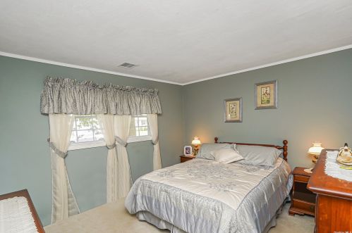 52 Colony Dr, West Sayville NY  11796-1619 exterior