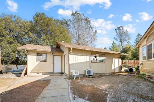 401 Powell Ridge Rd, Oroville CA  95966-8544 exterior