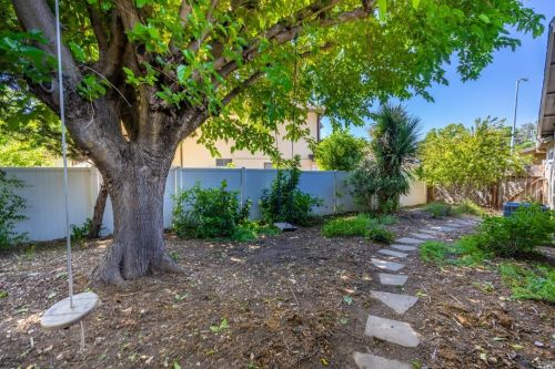 218 Sandalwood Ct, Vacaville CA  95687-5238 exterior