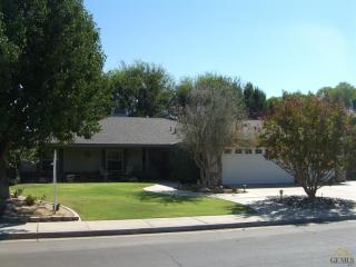 4128 Abbott Dr, Bakersfield, CA 93312-3903