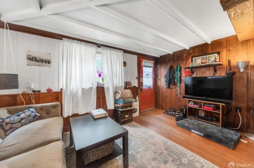 1234 Excelsior Ave, Oakland CA  94610-2830 exterior