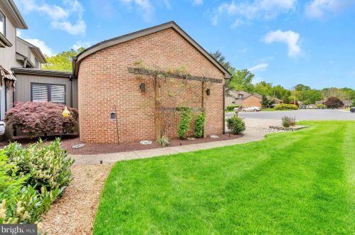 5 Stabler Cir, Wilmington, DE 19807-2554