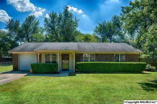 102 Oconee Dr, Huntsville, AL 35811-8954