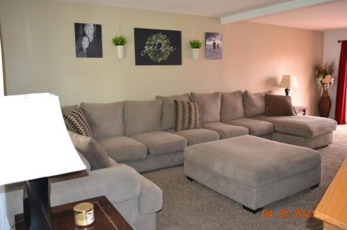 328 Foxmead Dr, Waterford WI  53185-4427 exterior