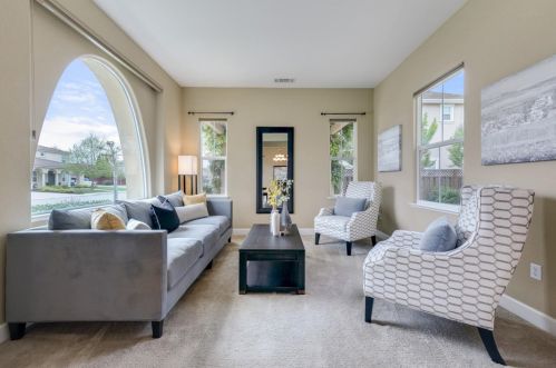 695 San Gabriel Ave, Morgan Hill, CA 95037-5200