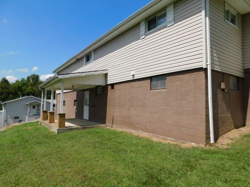 210 Swink Hill Rd, South Connellsville PA  15425-6352 exterior