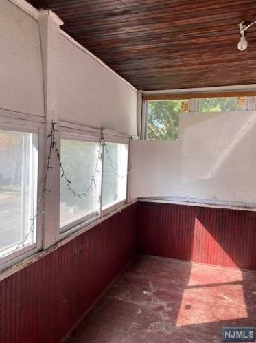 24 Orange Pl, Irvington NJ  07111-2040 exterior