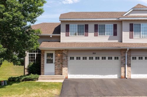 851 Summer Pines Cir, Hudson, WI 54016-1979