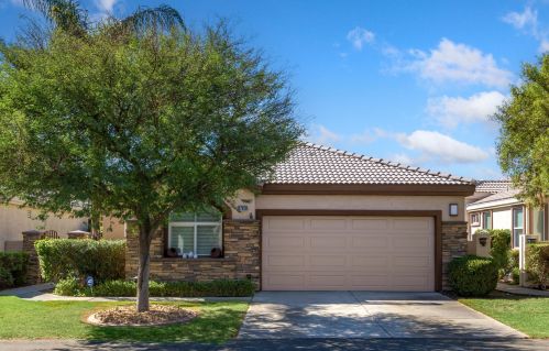 67629 Natoma Dr, Cathedral City, CA 92234-9415