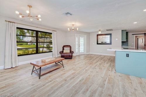 721 56 St, Cape Coral FL  33914-7224 exterior