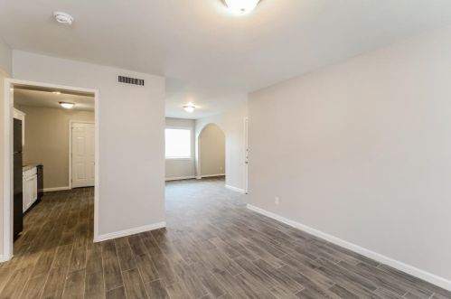 109 Fernwood Pl, Lewisville TX  75067-4349 exterior