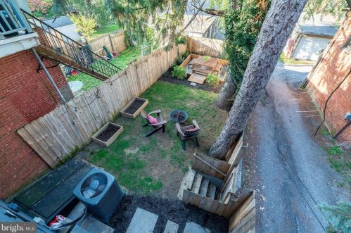 721 Orange St, Lancaster PA  17602-3118 exterior