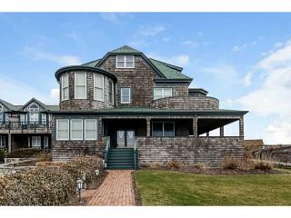 161 Ocean Rd, South Kingstown RI 02882-1326 exterior